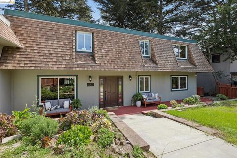 Photo of 18 North Cir, Oakland, CA 94611 (MLS # 41129733)