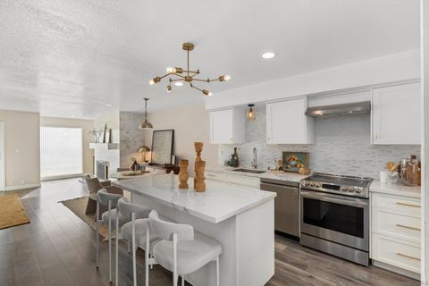 Photo of 1913 Alga Rd #A, Carlsbad, CA 92009 (MLS # 260002240SD)