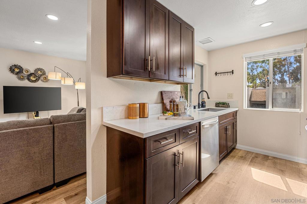 La Mesa - Residential