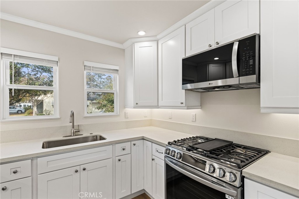 Lakewood City/Lakewood (LCK) - Residential Lease