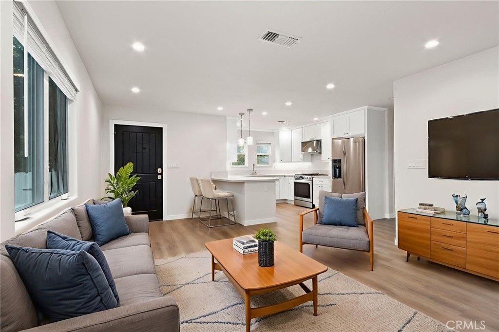 Lakewood City/Lakewood (LCK) - Residential Lease