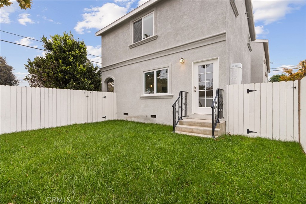 Lakewood City/Lakewood (LCK) - Residential Lease