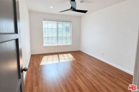 Photo of 202 N Locust Street, Inglewood, CA 90301 (MLS # 26656633)