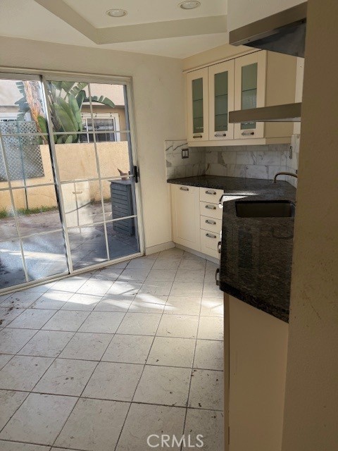 2452 Paseo Circulo