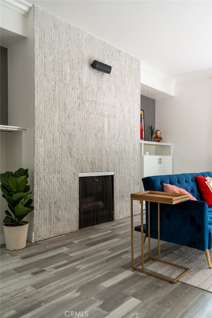 1277 S S Beverly Glen Blvd #107