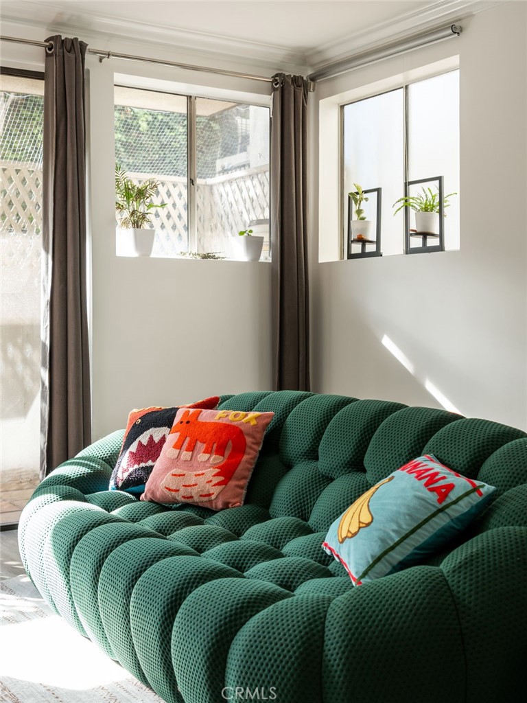 1277 S S Beverly Glen Blvd #107