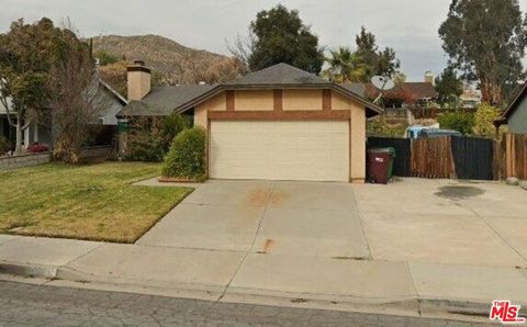 Photo of 22740 Kinross Lane, Moreno Valley, CA 92557 (MLS # 26663865)