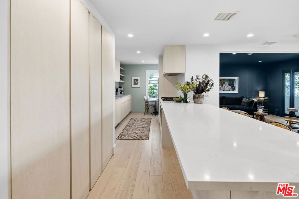 Photo of 930 California Avenue #301, Santa Monica, CA 90403 (MLS # 26662207)