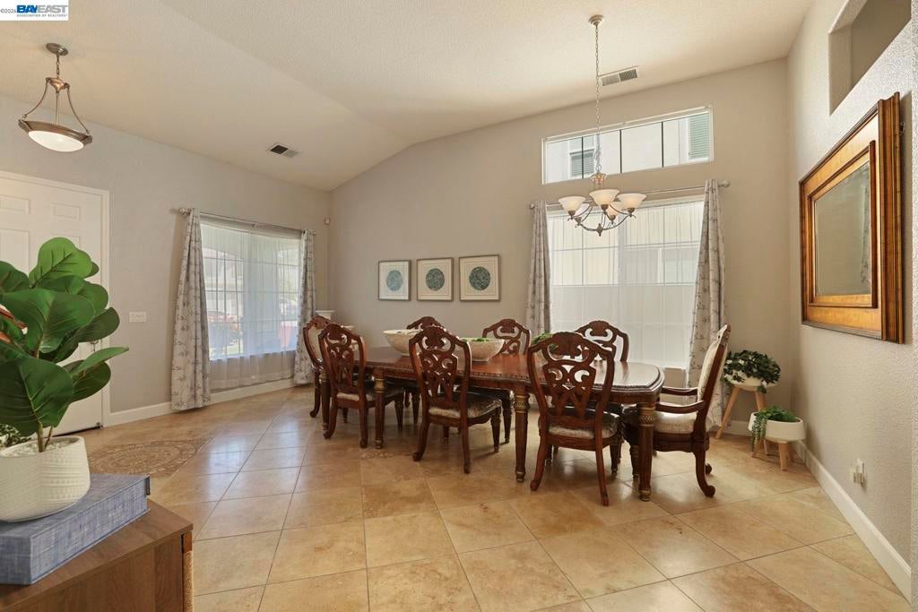 1762 Ashtree Ct