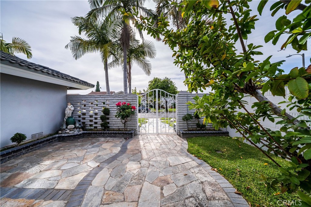 13618 Edgefield Street