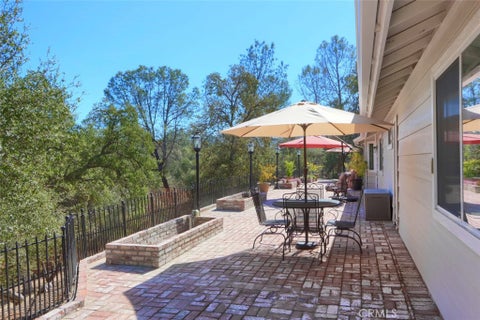 Tiny photo for 32453 Sunset Ridge RD W, Coarsegold, CA 93614 (MLS # FR26225507)