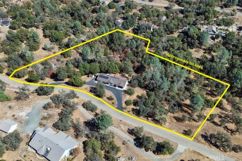 Tiny photo for 32453 Sunset Ridge RD W, Coarsegold, CA 93614 (MLS # FR26225507)