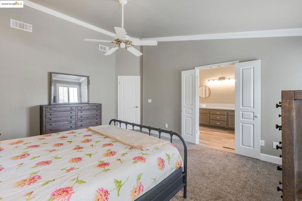 CREEKSIDE - Residential