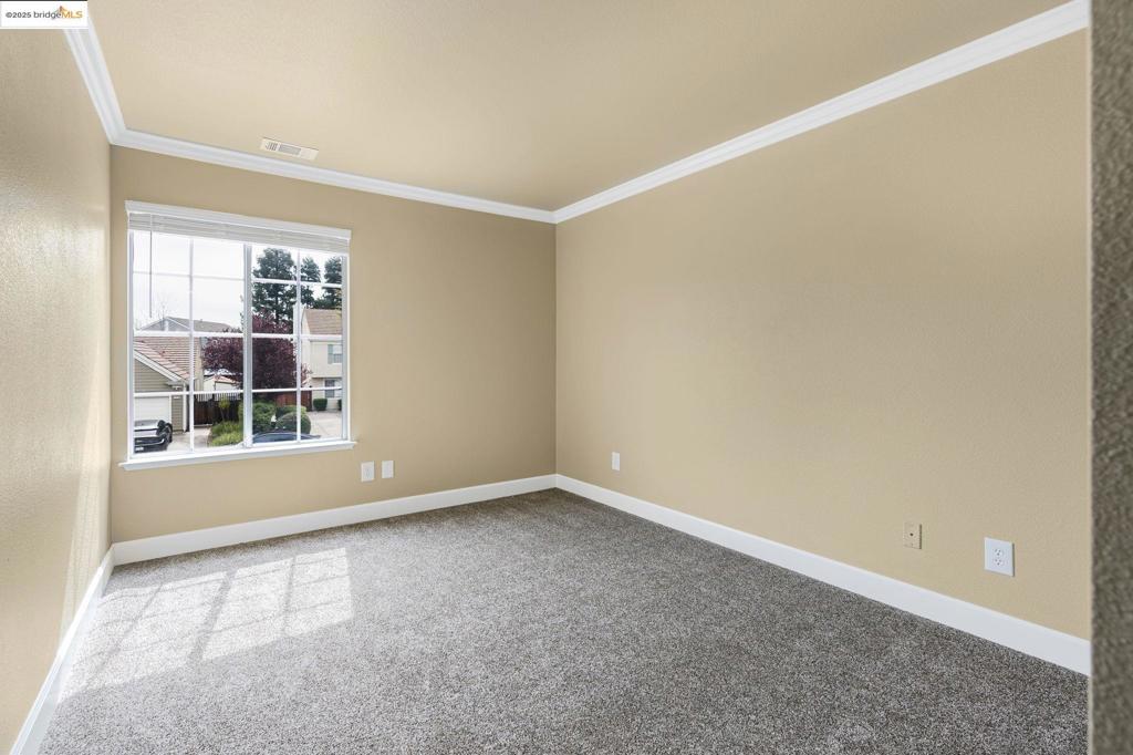 CREEKSIDE - Residential