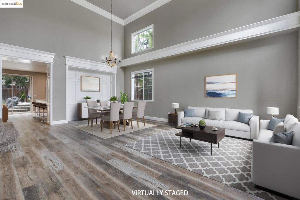 CREEKSIDE - Residential