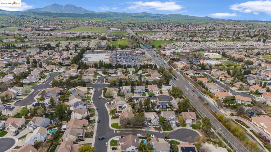 CREEKSIDE - Residential