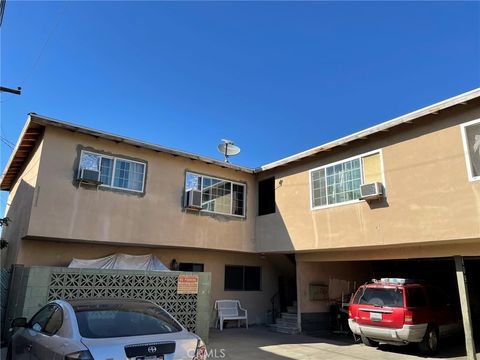 Photo of 409 Calle Cinco, Montebello, CA 90640 (MLS # MB26057680)