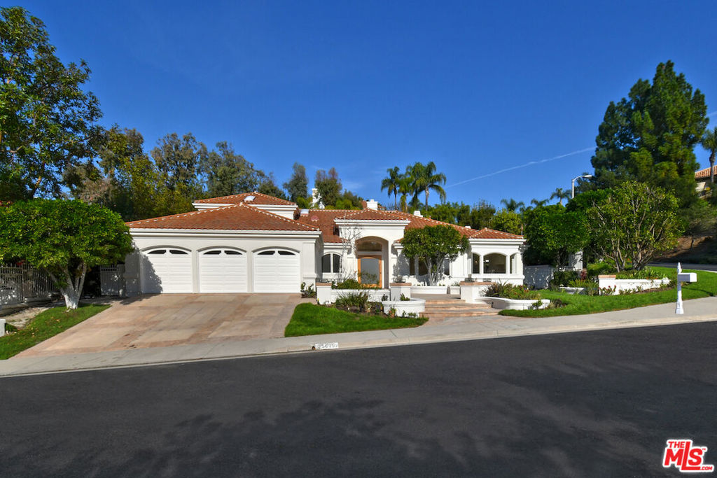 25605 Melbourne Court