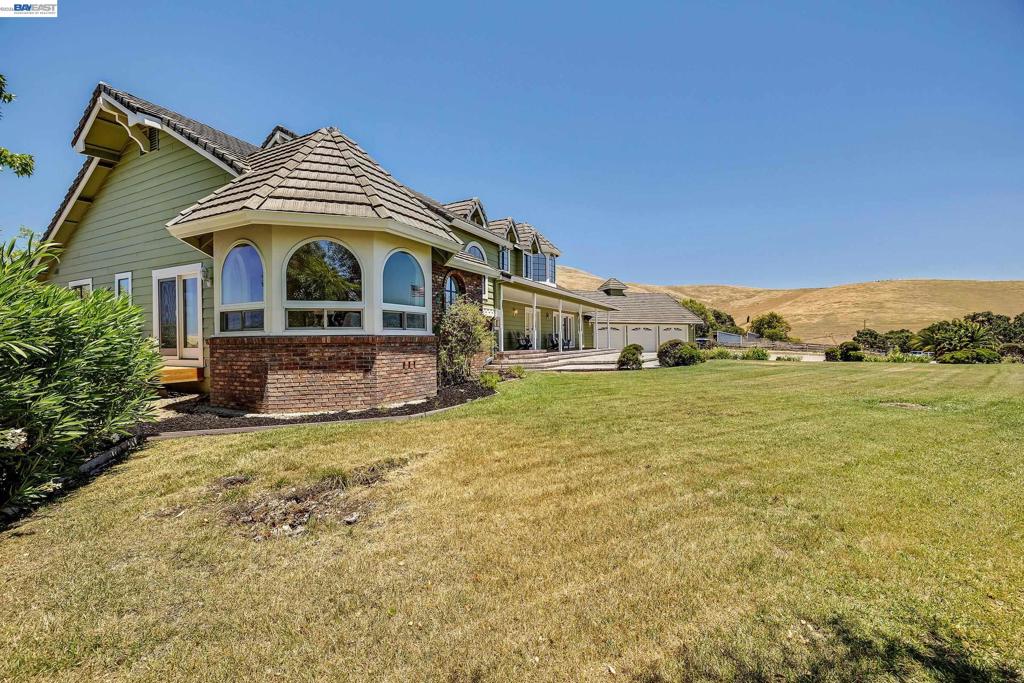 3343 Little Valley Rd