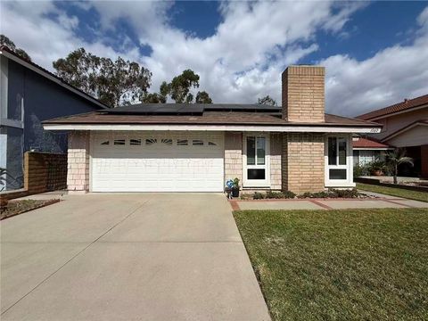 1060 Tierra Luna Walnut CA 91789