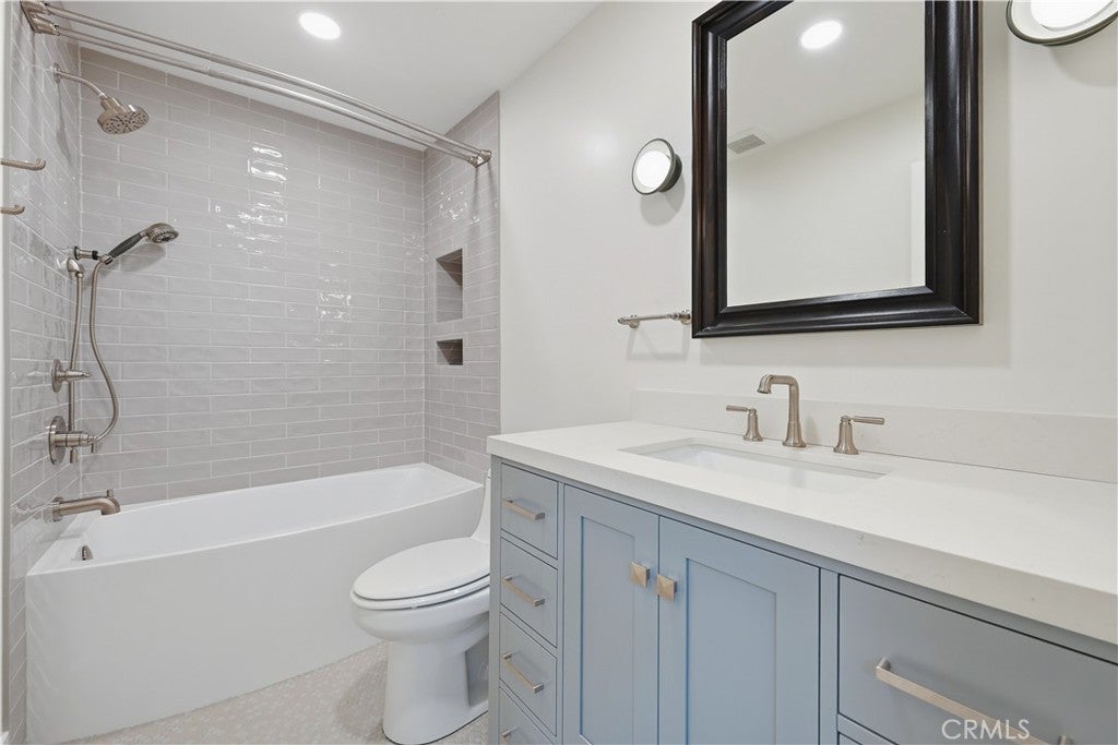 2413 Venier, Costa Mesa CA 92627 - Photo 18