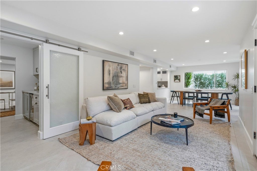 2413 Venier, Costa Mesa CA 92627 - Photo 8