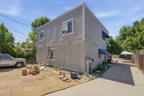 Photo of 158 E Sacramento Street, Altadena, CA 91001 (MLS # P1-28012)