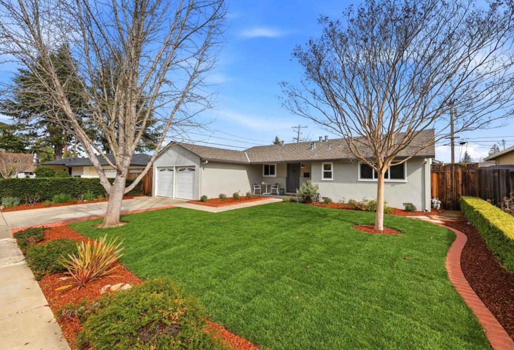 1717 Peartree Lane