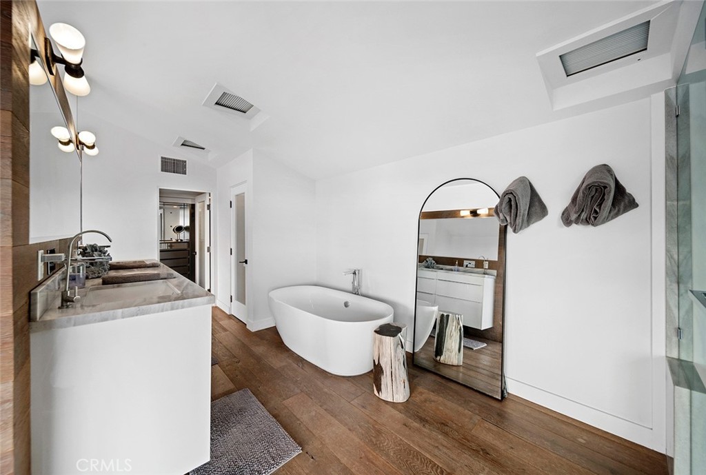 Emerald Bay (EB) - Residential Lease