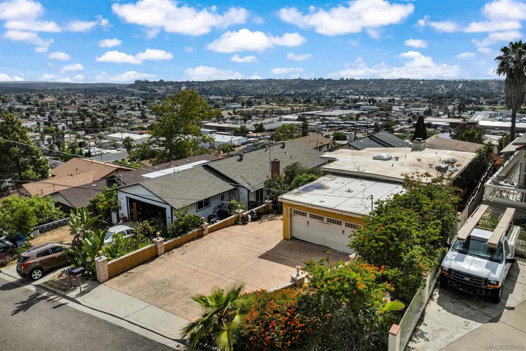 1302 Paraiso Ave