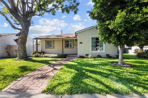 2871 Daisy Avenue Long Beach CA 90806