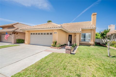 Photo of 1185 Fairway Oaks Ave, Banning, CA 92220 (MLS # CV26069148)