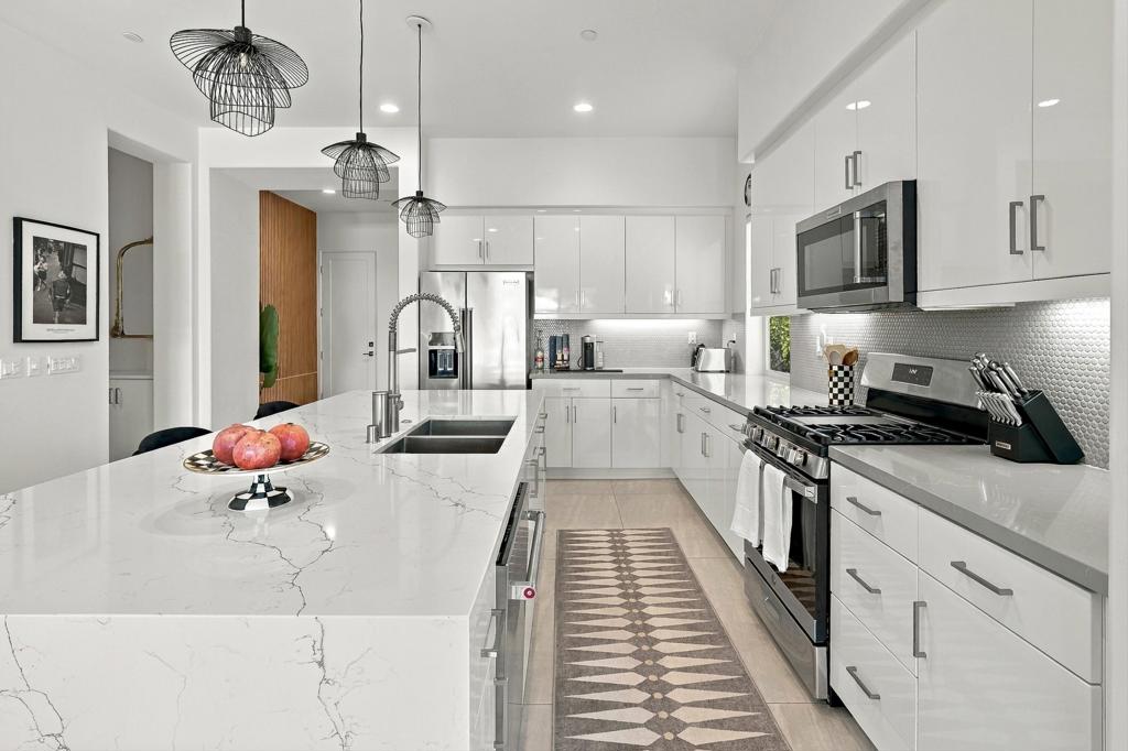 80361 Platinum Way