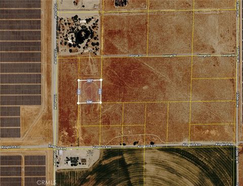 Photo of 0 155th St W/Kingbird Ave, Rosamond, CA 93560 (MLS # SR26026764)