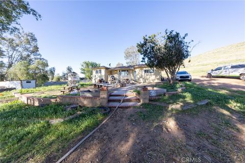 Photo of 3490 Lindsay St, Jurupa Valley, CA 92509 (MLS # CV26054555)