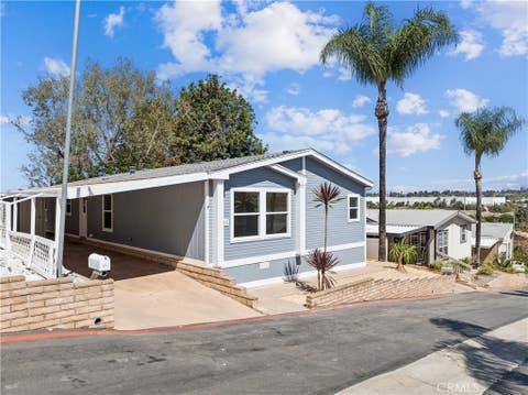 Photo of 1333 Olive Avenue #61, Vista, CA 92083 (MLS # CV26167773)