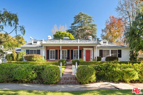 642 Warner Avenue Los Angeles CA 90024