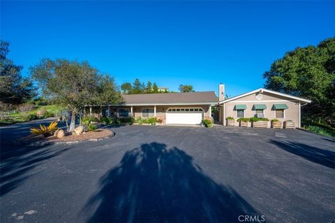 Tiny photo for 1685 Corbett Highlands Place, Arroyo Grande, CA 93420 (MLS # SC25144323)