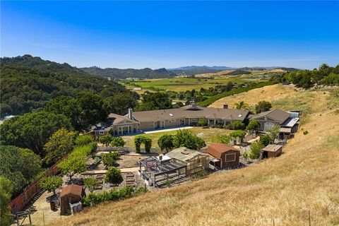 Tiny photo for 1685 Corbett Highlands Place, Arroyo Grande, CA 93420 (MLS # SC25144323)