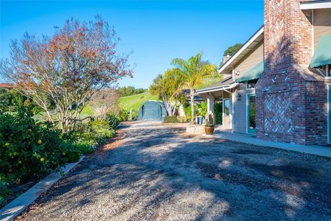 Tiny photo for 1685 Corbett Highlands Place, Arroyo Grande, CA 93420 (MLS # SC25144323)