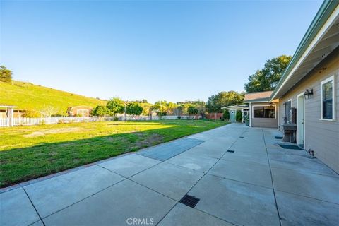 Tiny photo for 1685 Corbett Highlands Place, Arroyo Grande, CA 93420 (MLS # SC25144323)