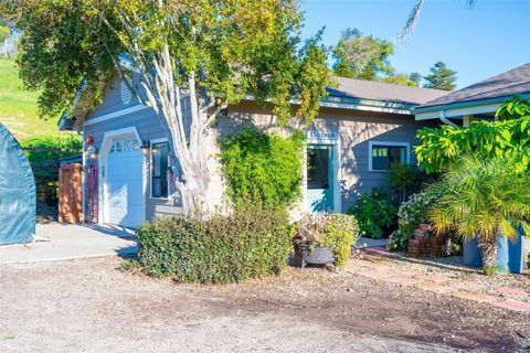 Tiny photo for 1685 Corbett Highlands Place, Arroyo Grande, CA 93420 (MLS # SC25144323)