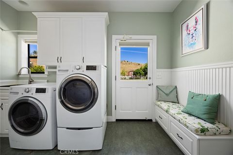 Tiny photo for 1685 Corbett Highlands Place, Arroyo Grande, CA 93420 (MLS # SC25144323)