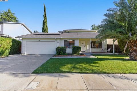5290 crestline way Pleasanton CA 94566