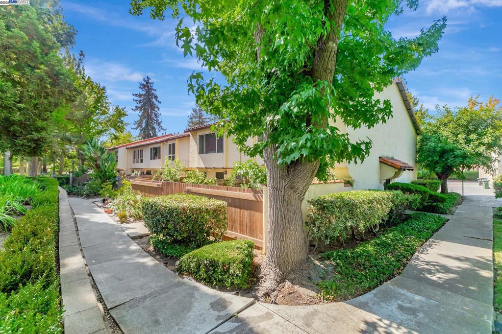 MISSION FREMONT - Residential
