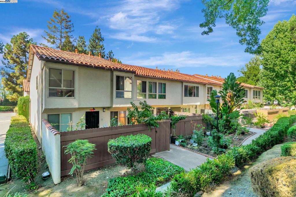 MISSION FREMONT - Residential