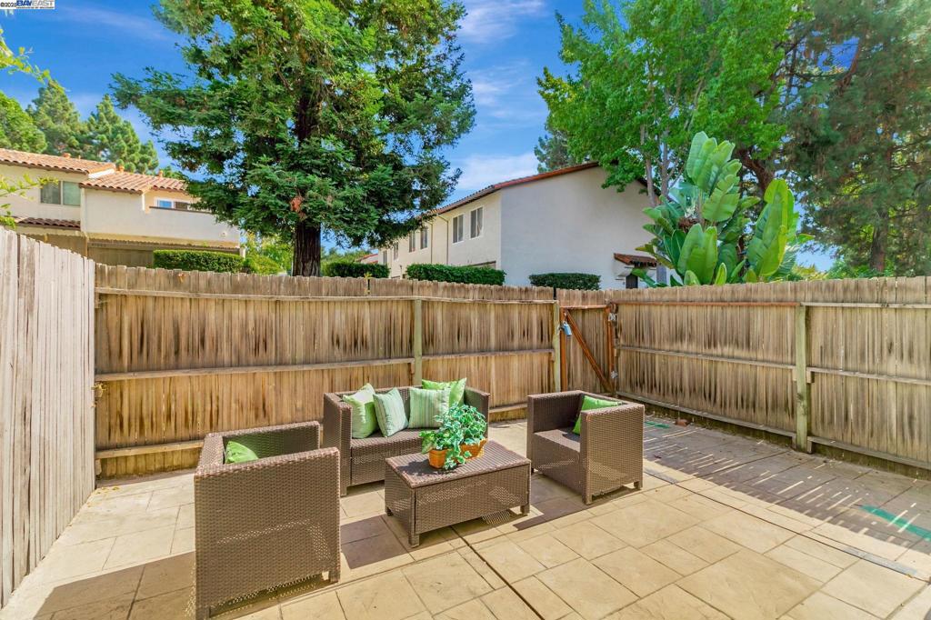 MISSION FREMONT - Residential