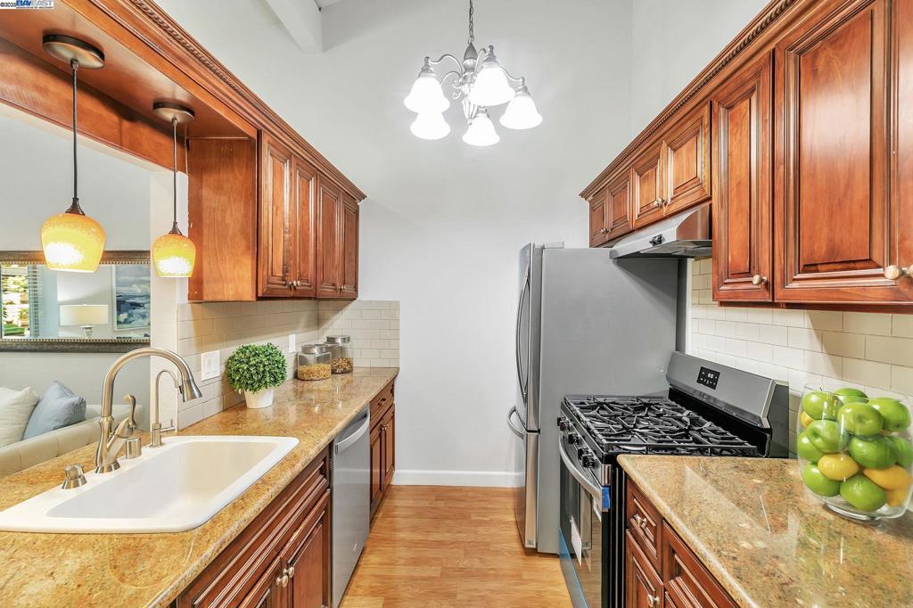 MISSION FREMONT - Residential