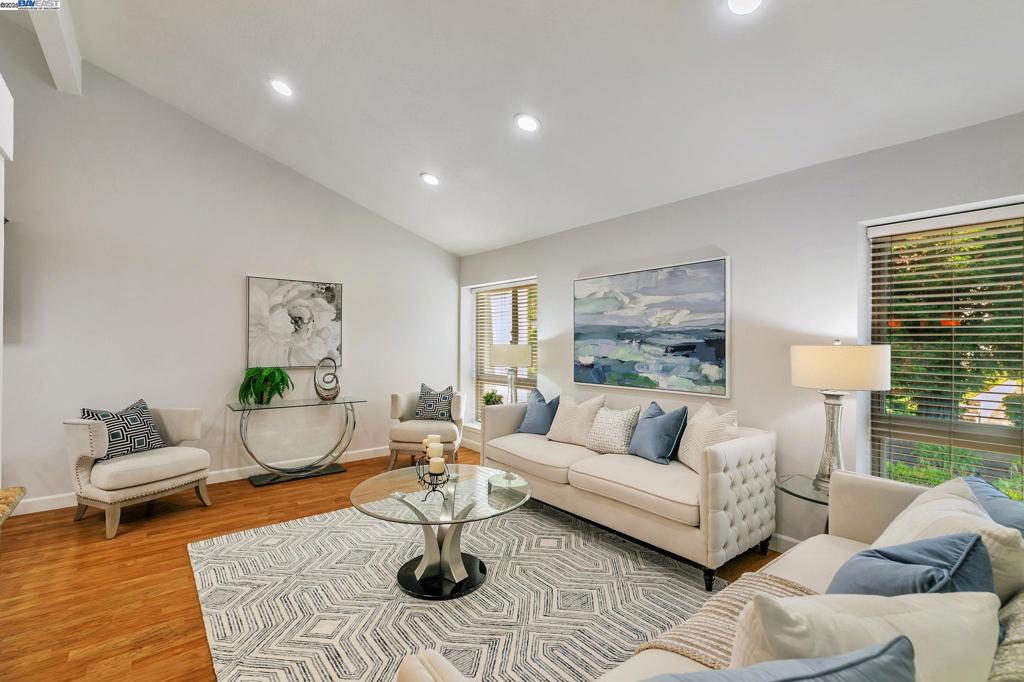 MISSION FREMONT - Residential