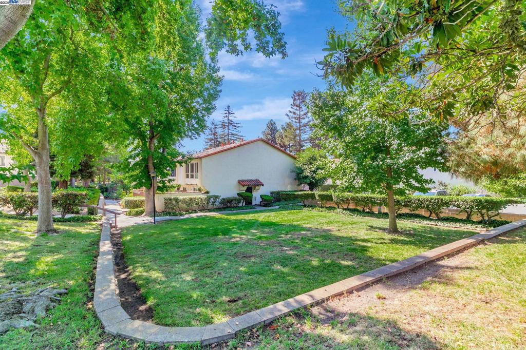 MISSION FREMONT - Residential